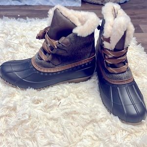 Christmas gift last year, never worn, new with tags